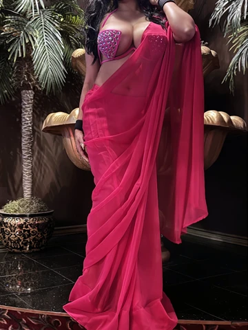Lovely Mona